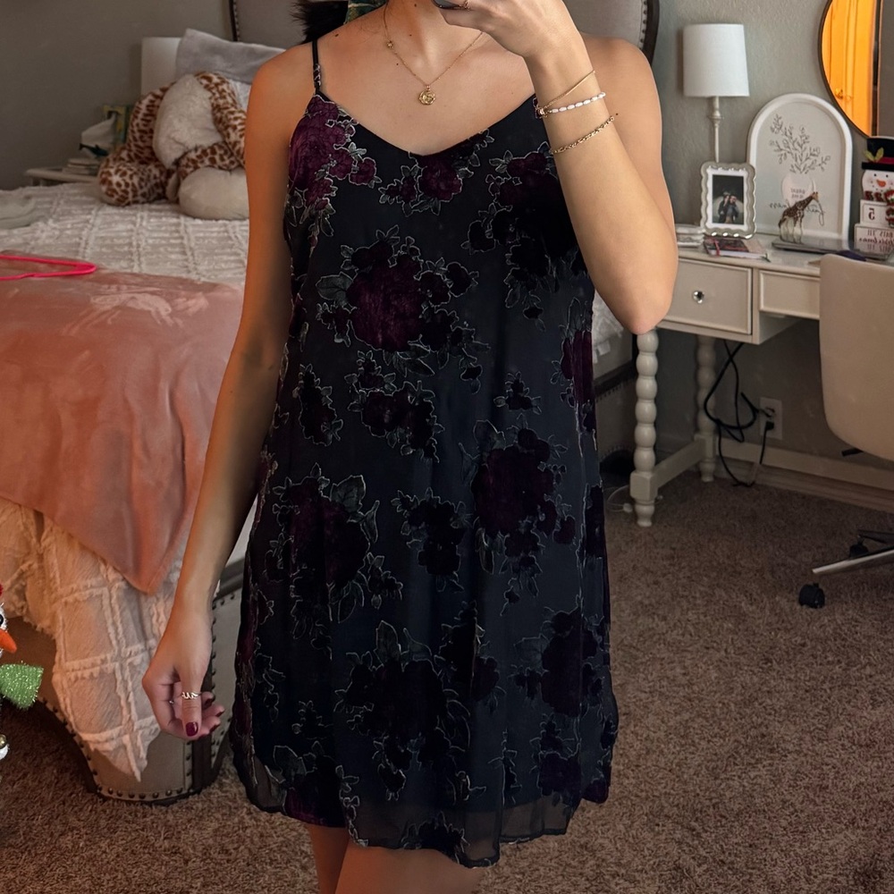 Aeropostale Black and Dark Purple Floral Dress